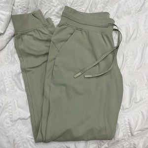 Lululemon Ready to Rulu joggers